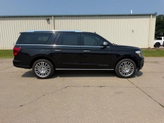 Used 2022  Ford Expedition Max Platinum 4x4 at Dime Down by Frank Leta near Bridgeton&comma; MO