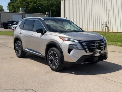  2025 Nissan Rogue AWD Platinum at Dime Down by Frank Leta near Bridgeton, MO