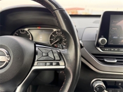 Used 2023  Nissan Altima 2&period;5 SR Sedan at Dime Down by Frank Leta near Bridgeton&comma; MO