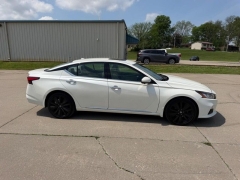 Used 2019  Nissan Altima 4d Sedan AWD 2&period;5L Platinum at Dime Down by Frank Leta near Bridgeton&comma; MO