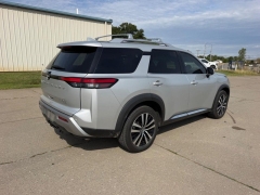 Used 2023  Nissan Pathfinder Platinum 4WD at Dime Down by Frank Leta near Bridgeton&comma; MO