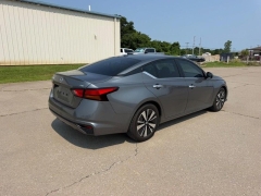 Used 2022  Nissan Altima 2&period;5 SV Sedan at Dime Down by Frank Leta near Bridgeton&comma; MO