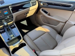 Used 2022  Porsche Macan AWD at Dime Down by Frank Leta near Bridgeton&comma; MO