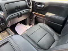 Used 2020  Chevrolet Silverado 1500 4WD Crew Cab 147" High Country at Dime Down by Frank Leta near Bridgeton&comma; MO