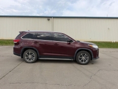 Used 2019  Toyota Highlander XLE V6 FWD &lpar;Natl&rpar; at Dime Down by Frank Leta near Bridgeton&comma; MO