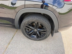 Used 2023  Volkswagen Atlas Cross Sport 2&period;0T SEL R-Line Black 4MOTION at Dime Down by Frank Leta near Bridgeton&comma; MO