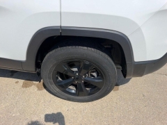 Used 2023  Jeep Cherokee Altitude Lux 4x4 at Dime Down by Frank Leta near Bridgeton&comma; MO