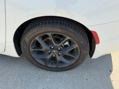 Used 2025  Chrysler Pacifica Limited FWD at Dime Down by Frank Leta near Bridgeton&comma; MO