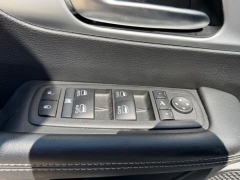 Used 2025  Chrysler Pacifica Limited FWD at Dime Down by Frank Leta near Bridgeton&comma; MO