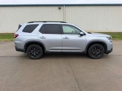 Used 2025  Honda Pilot Touring AWD at Dime Down by Frank Leta near Bridgeton&comma; MO