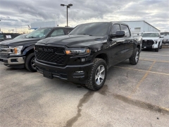  2025 Ram 1500 4WD Tradesman Crew Cab 5'7