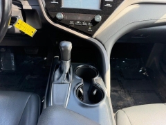 Used 2019  Toyota Camry SE Auto &lpar;Natl&rpar; at Dime Down by Frank Leta near Bridgeton&comma; MO