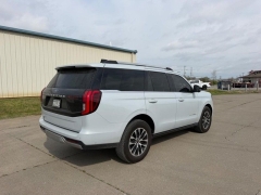 Used 2025  Ford Expedition Platinum 4x4 at Dime Down by Frank Leta near Bridgeton&comma; MO