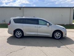 Used 2017 Chrysler Pacifica 4d Wagon Touring-L Plus at Dime Down by Frank Leta near Bridgeton, MO
