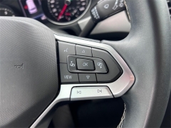 Used 2021  Volkswagen Atlas Cross Sport 3&period;6L V6 SE w&sol;Technology FWD at Dime Down by Frank Leta near Bridgeton&comma; MO