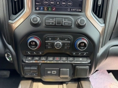 Used 2020  Chevrolet Silverado 1500 4WD Crew Cab 147" High Country at Dime Down by Frank Leta near Bridgeton&comma; MO