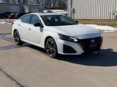  2024 Nissan Altima 2.5 SR AWD Sedan at Dime Down by Frank Leta near Bridgeton, MO