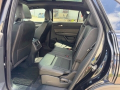 Used 2023  Volkswagen Atlas Cross Sport 2&period;0T SEL R-Line Black 4MOTION at Dime Down by Frank Leta near Bridgeton&comma; MO