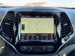 Used 2019  Jeep Cherokee 4d SUV 4WD Overland 3&period;2L at Dime Down by Frank Leta near Bridgeton&comma; MO