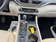 Used 2019  Nissan Altima 4d Sedan AWD 2&period;5L Platinum at Dime Down by Frank Leta near Bridgeton&comma; MO