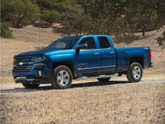  2018 Chevrolet Silverado 1500 4WD Crew Cab 143.5