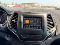 Used 2020  Jeep Cherokee Latitude Plus 4x4 at Dime Down by Frank Leta near Bridgeton&comma; MO