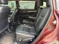 Used 2019  Toyota Highlander XLE V6 FWD &lpar;Natl&rpar; at Dime Down by Frank Leta near Bridgeton&comma; MO