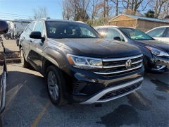 Used 2021  Volkswagen Atlas Cross Sport 2&period;0T SE w&sol;Technology FWD at Dime Down by Frank Leta near Bridgeton&comma; MO