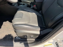 Used 2023  Jeep Cherokee Altitude Lux 4x4 at Dime Down by Frank Leta near Bridgeton&comma; MO