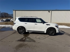 Used 2017  INFINITI QX80 AWD Limited at Dime Down by Frank Leta near Bridgeton&comma; MO