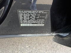 Used 2023  Volkswagen Atlas Cross Sport 2&period;0T SEL R-Line Black 4MOTION at Dime Down by Frank Leta near Bridgeton&comma; MO