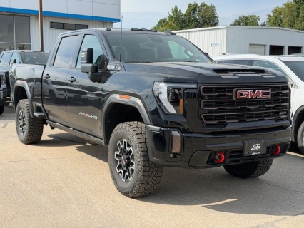 Used 2024 GMC Sierra 2500HD 4WD Crew Cab 159