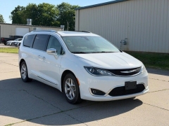  2020 Chrysler Pacifica Limited FWD at Dime Down by Frank Leta near Bridgeton, MO