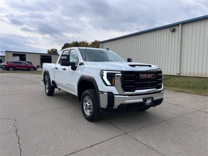 2025 GMC Sierra 2500HD Pro's photo