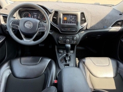 Used 2020  Jeep Cherokee Latitude Plus 4x4 at Dime Down by Frank Leta near Bridgeton&comma; MO