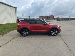 Used 2021 Volvo XC40 T5 AWD R-Design at Dime Down by Frank Leta near Bridgeton, MO
