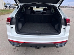 Used 2021  Volkswagen Atlas Cross Sport 3&period;6L V6 SE w&sol;Technology FWD at Dime Down by Frank Leta near Bridgeton&comma; MO