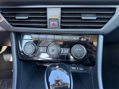 Used 2024  Volkswagen Jetta SE Auto at Dime Down by Frank Leta near Bridgeton&comma; MO