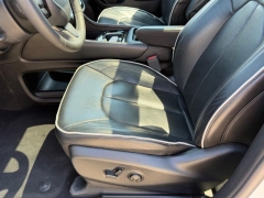 Used 2025  Chrysler Pacifica Limited FWD at Dime Down by Frank Leta near Bridgeton&comma; MO