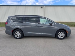 Used 2022 Chrysler Pacifica Touring L FWD at Dime Down by Frank Leta near Bridgeton, MO