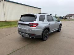 Used 2025  Honda Pilot Touring AWD at Dime Down by Frank Leta near Bridgeton&comma; MO