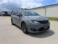 Used 2020 Chrysler Pacifica Touring L Plus FWD at Dime Down by Frank Leta near Bridgeton, MO