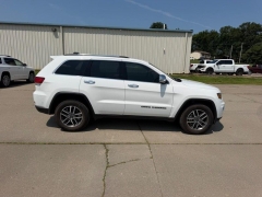 Used 2021  Jeep Grand Cherokee Limited 4x4 at Dime Down by Frank Leta near Bridgeton&comma; MO