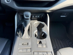 Used 2021  Toyota Highlander XLE AWD at Dime Down by Frank Leta near Bridgeton&comma; MO