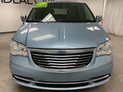 Used 2016  Chrysler Town & Country 4d Wagon Touring at Ideal Cars Llc near Mesa&comma; AZ