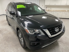 Used 2019  Nissan Pathfinder 4d SUV FWD S at Ideal Cars Llc near Mesa&comma; AZ