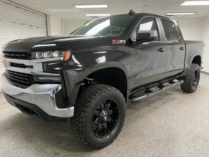 Used 2020 Chevrolet Silverado 1500 4WD Crew Cab LT at Ideal Cars Llc near Mesa, AZ