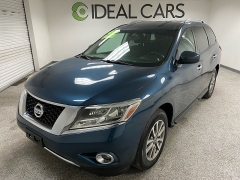 Used 2015  Nissan Pathfinder 4d SUV 4WD SV at Ideal Cars Llc near Mesa&comma; AZ