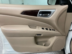 Used 2015  Nissan Pathfinder 4d SUV 4WD Platinum at Ideal Cars Llc near Mesa&comma; AZ