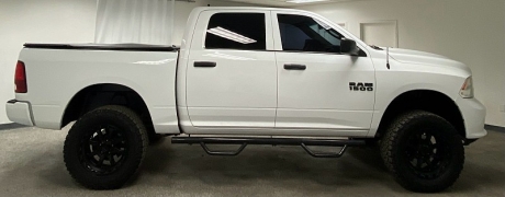 Used 2015  Ram 1500 4WD Crew Cab Express at Ideal Cars Llc near Mesa&comma; AZ